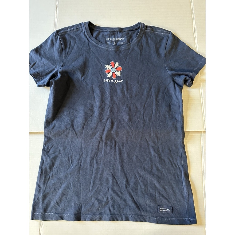 Life is good women's small T-shirt navy blue red/white/blue daisy